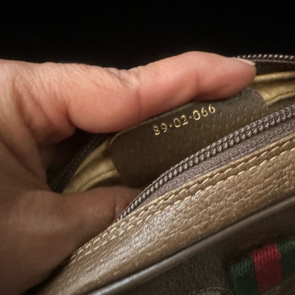 GUCCI Vintage GG Monogram Mini Supreme Crossbody Bag - Picture 10 of 10